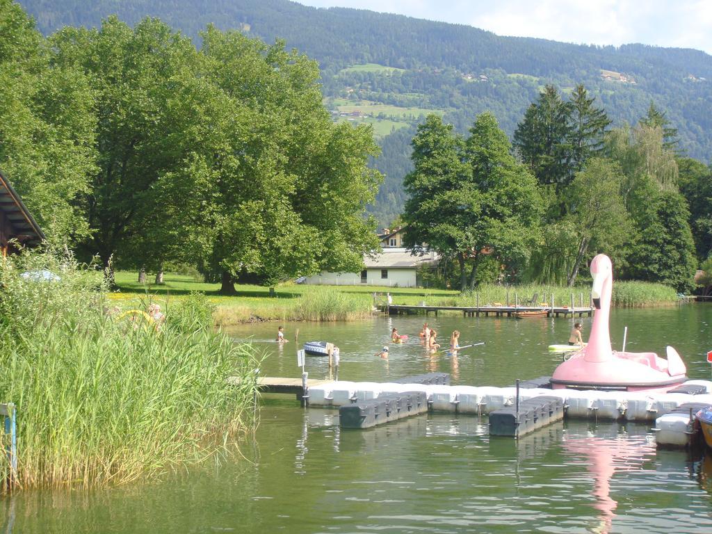 Ferienwohnungen Steger Bodensdorf Buitenkant foto